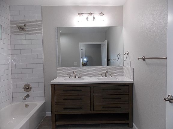 2nd image of 3237 Fairmount Ave