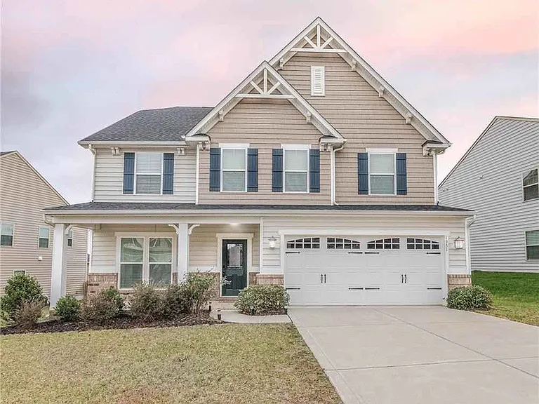 1351 Yellow Springs Dr — Photo 2