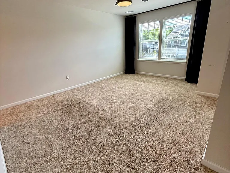 4 Peregrine Way — Photo 8