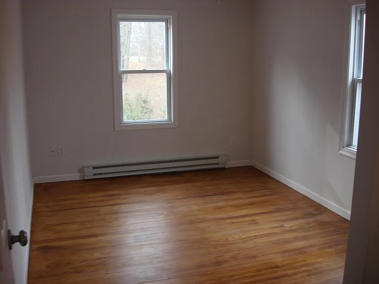 277 Route 130 — Photo 12