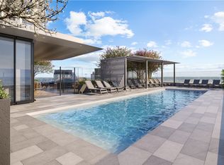 Valen, Arlington, VA 22202