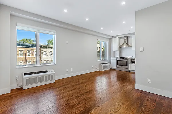 Rented by Modern Spaces | media 3