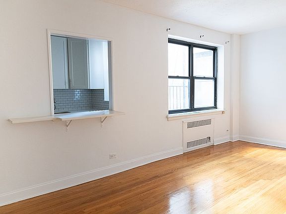 4th image of 70 Clark St APT 4K