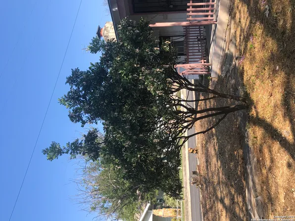 1447 W GRAMERCY PL, San Antonio, TX 78201