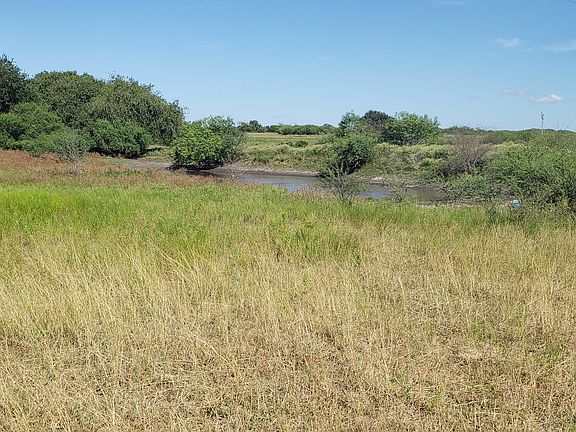 4th image of 1828 County Road 141