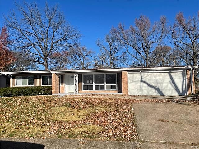 1st image of 1535 Thoroughbred Ln