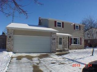 2796 Dunmore Dr, Saginaw, MI