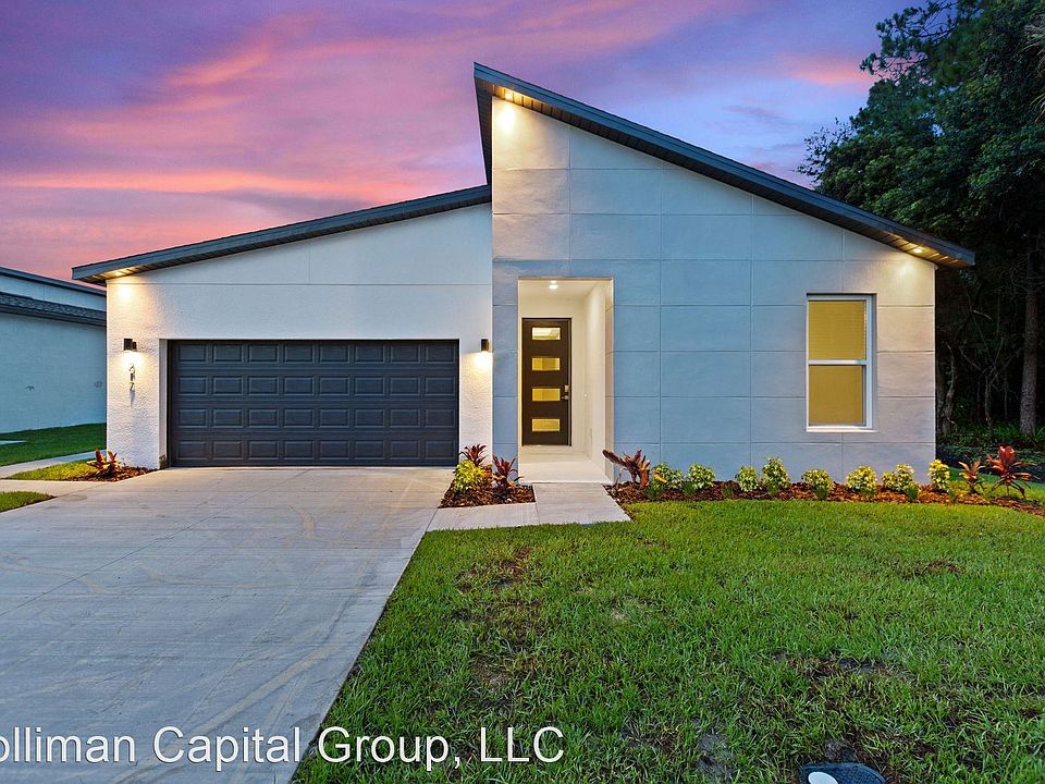 1st image of 305 Royal Palm Cir