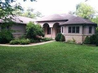 4516 Carthage Ct, Crystal Lake, IL 60012