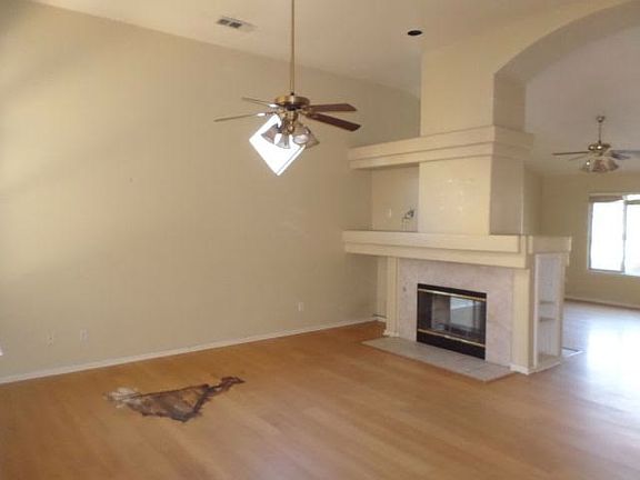 4th image of 1611 E Sunnyside Ave