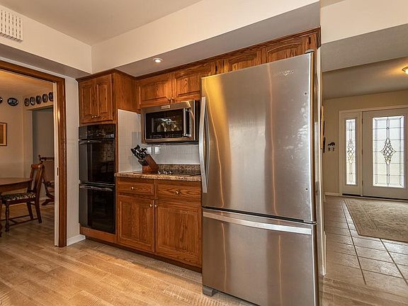 5th image of 7012 Fox Hill Dr