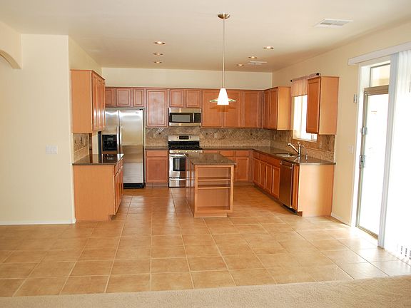 4th image of 43615 W Bailey Dr