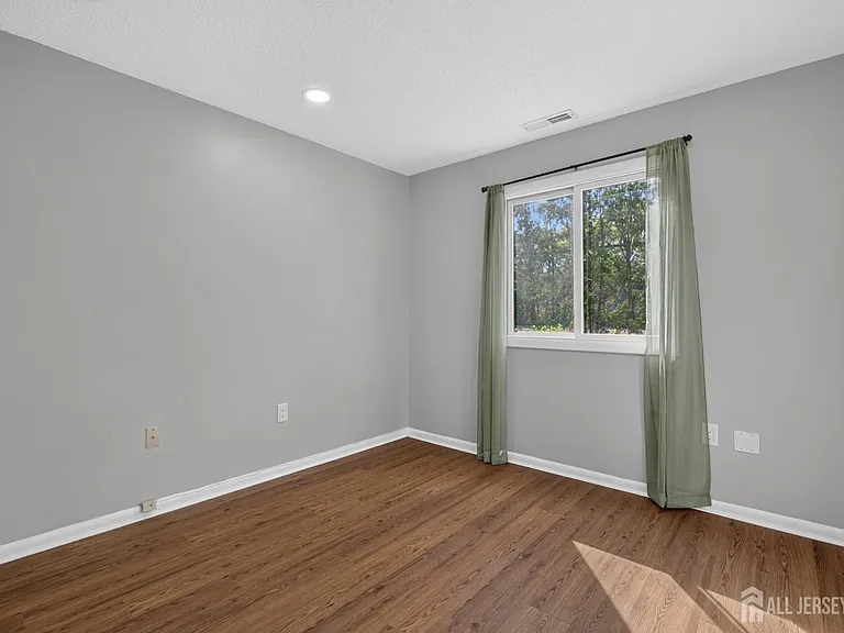 5208 Ravens Crest Dr — Photo 10
