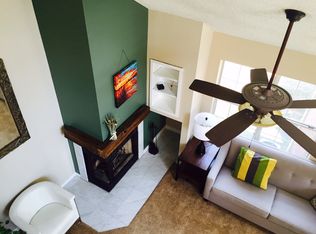 138 Carriage Crossing Ln, Middletown, CT 06457