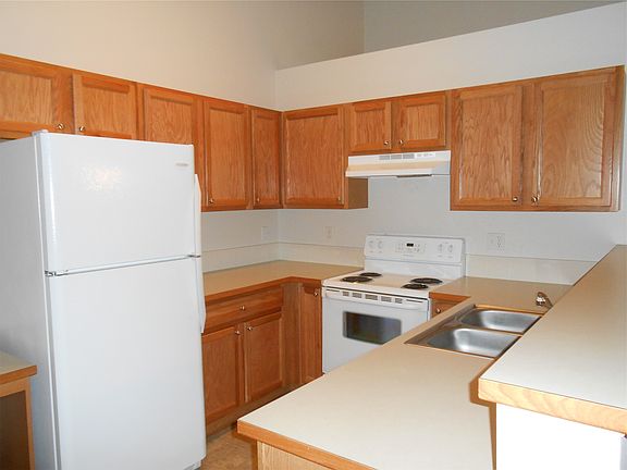 2nd image of 2730 E Roycroft Ct
