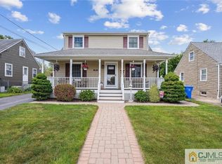 293 Grady Dr, Woodbridge, NJ 07095