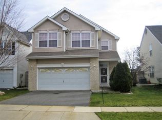 82 Glenn Oaks Ct, Old Bridge, NJ 08857