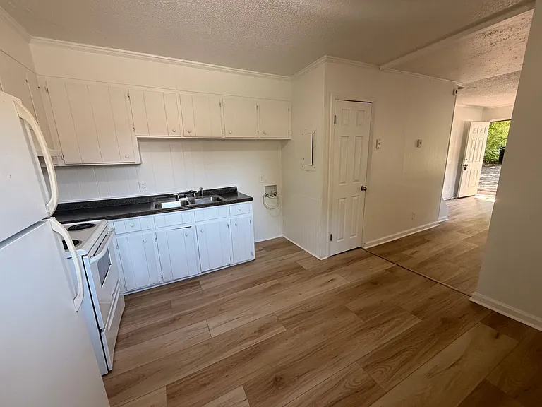 200 Memorial Park Dr — Photo 18