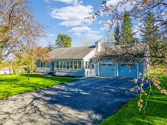 3rd image of 172 Hinman Rd