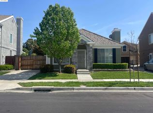 388 Torrington Dr, Brentwood, CA