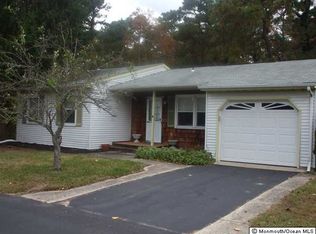 12 Apple Ln, Manchester Township, NJ
