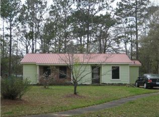 1613 Pine Isle Ct, Mobile, AL 36618