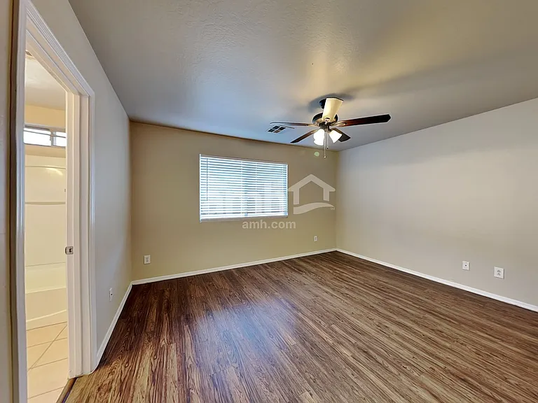 16660 W Cottonwood St — Photo 8