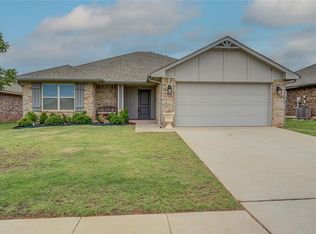 3911 Abingdon Dr, Norman, OK 73026