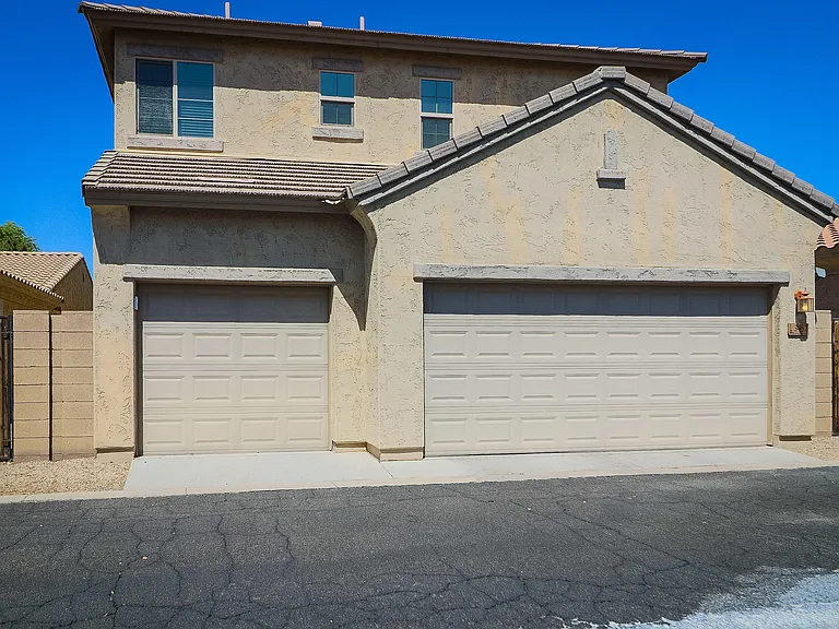 3457 E Orchid Ln — Photo 3