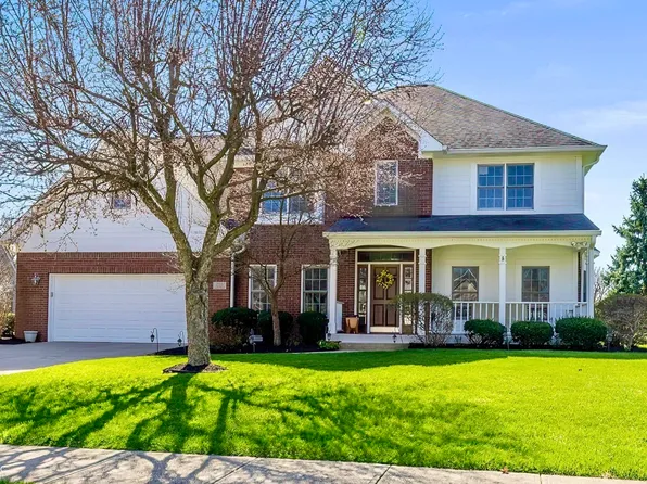 3973 Brockton Manor South Dr, Greenwood, IN 46143