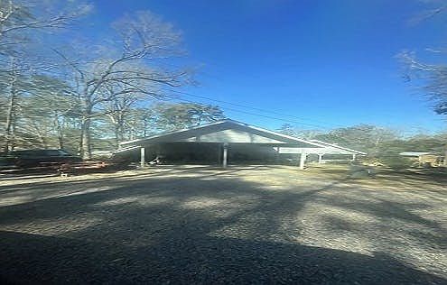 1st image of 1015 Primrose Ln