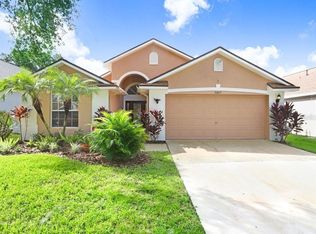 16813 Hawkridge Rd, Lithia, FL 33547