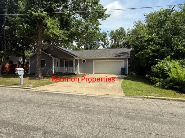 615 E 41st St, Joplin, MO 64804