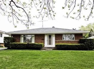 2341 Sherwood Ave, Westchester, IL