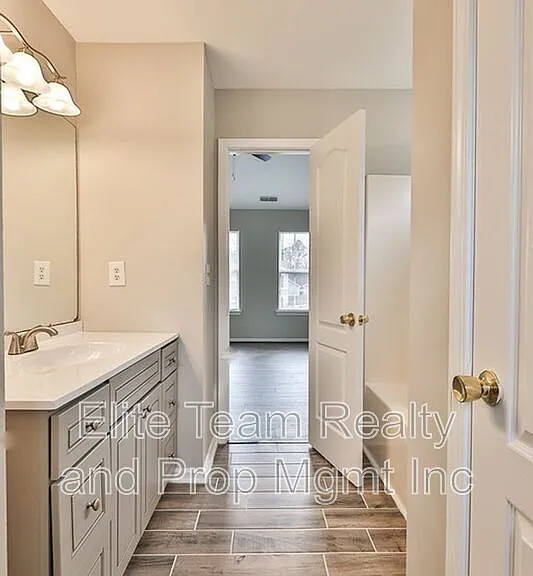 7109 Angela Marie Ct — Photo 22