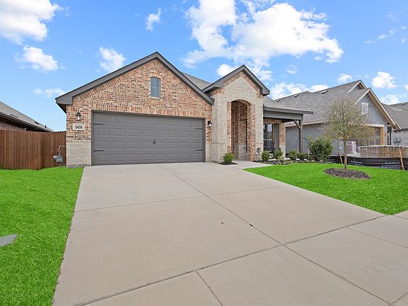 2nd image of 908 Madeline Ln