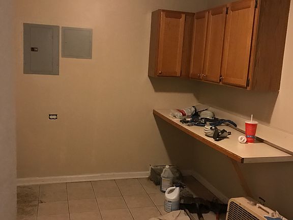 2nd image of 14761 Lincoln Ave