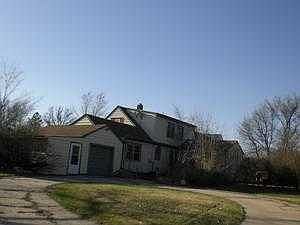 BACK CIRCULAR DRIVEWAY