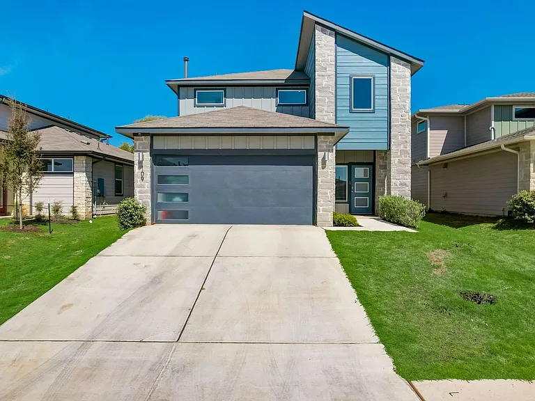 109 Cupreata Ln — Photo 41