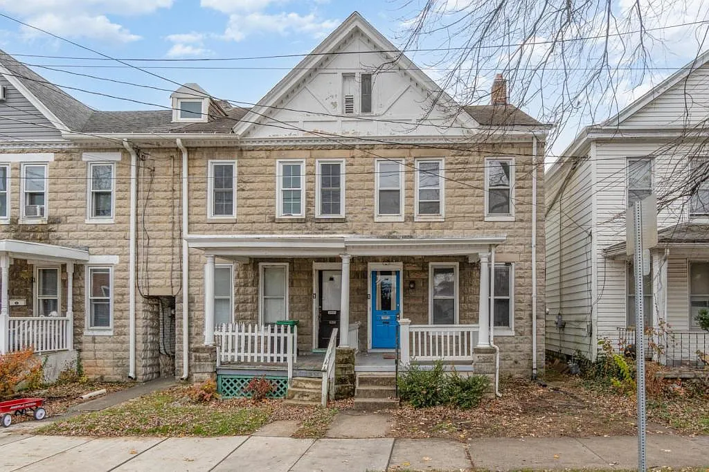 602 W Louther St — Photo 1