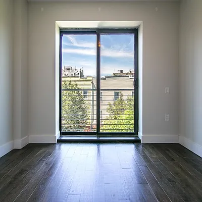 Rented by Nooklyn NYC LLC | media 79