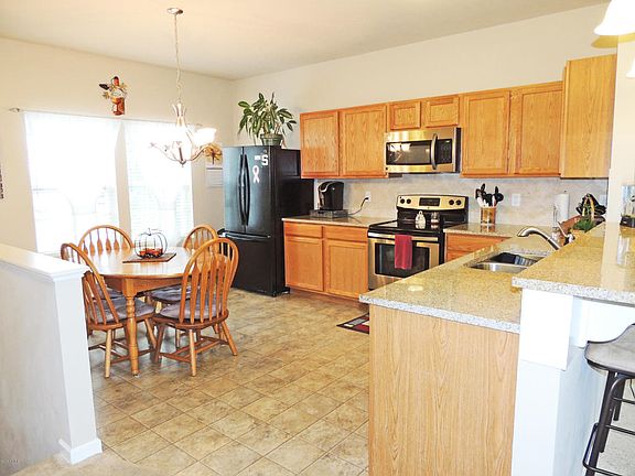 4th image of 1633 Hamlet Dr SE