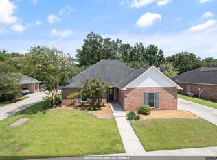 17210 Fountainbleau Dr, Prairieville, LA 70769