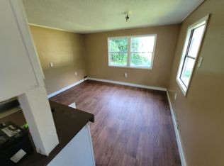 1007 E Florida Street Ext, Clinton, SC 29325