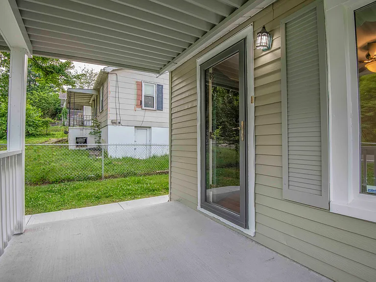 206 Chickamauga Ave — Photo 5