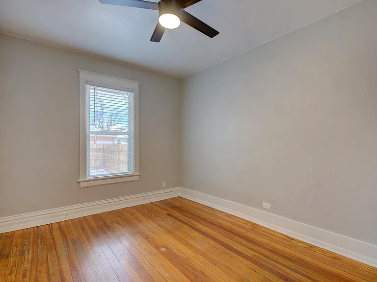 227 N Pearl St — Photo 16