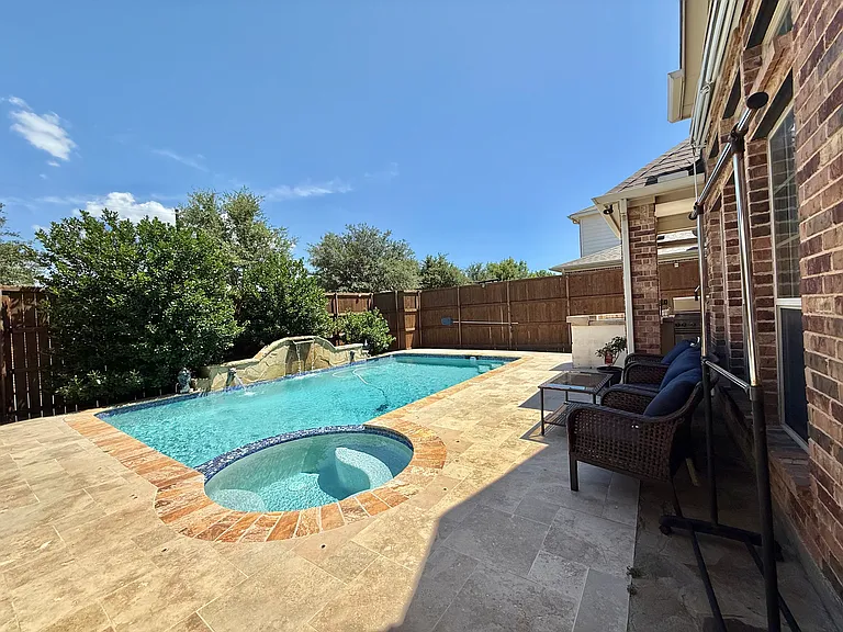 7430 Hidden Cove Ln — Photo 39