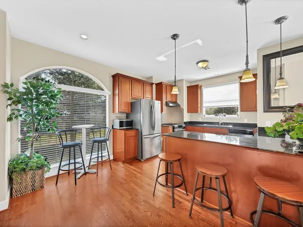 5206 Petty St, Houston, TX 77007