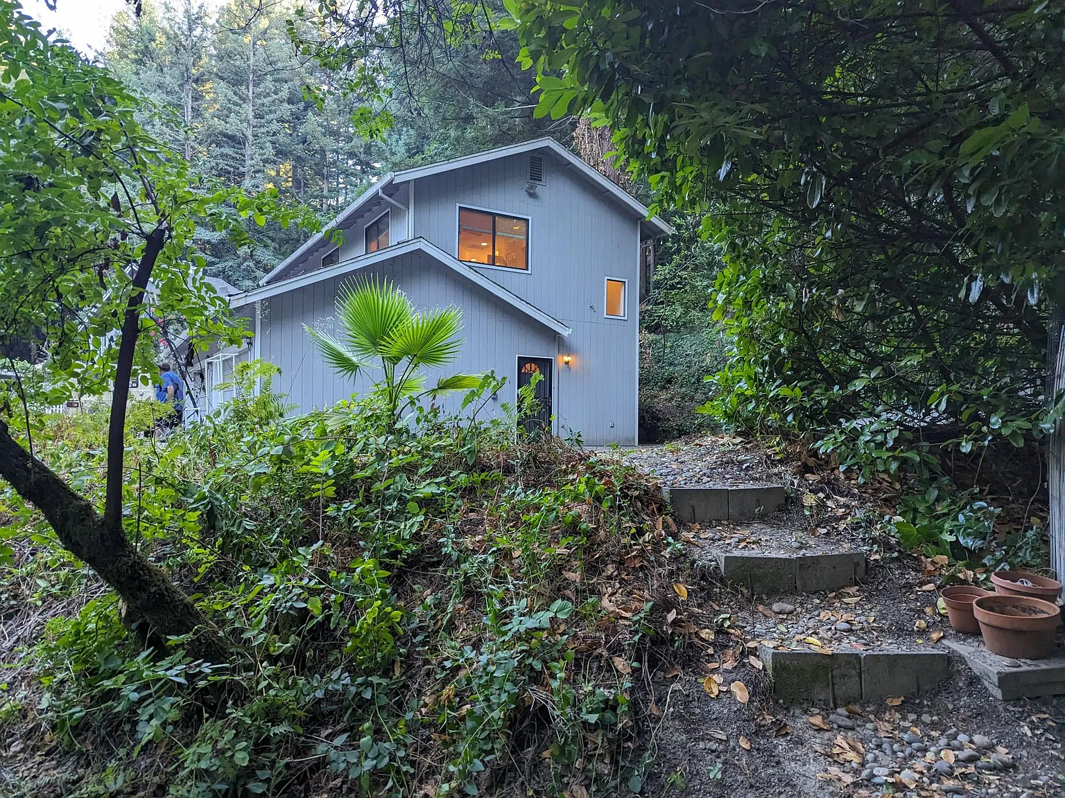 2 bed, 850 sqft, $3,000 — Photo 2