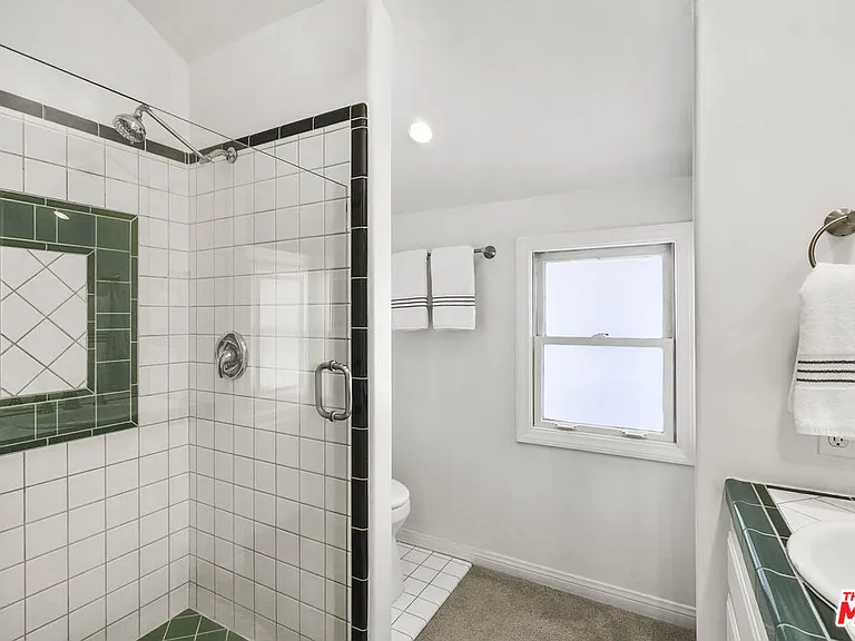 29355 Heathercliff Rd #GUESTHOUSE — Photo 15